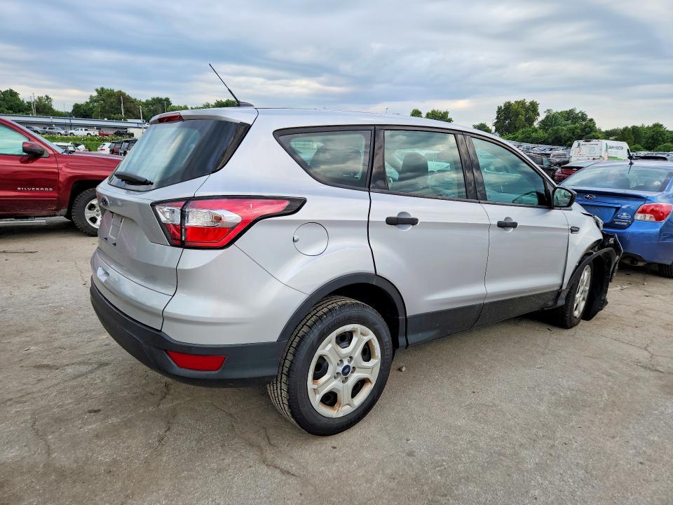 Photo 3 from auction – 2018 FORD ESCAPE with VIN 1FMCU0F70JUA09678