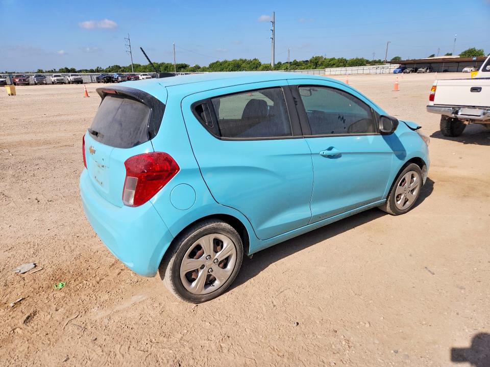 Foto 3 de la subasta – 2021 CHEVROLET SPARK con VIN KL8CB6SA6MC228453