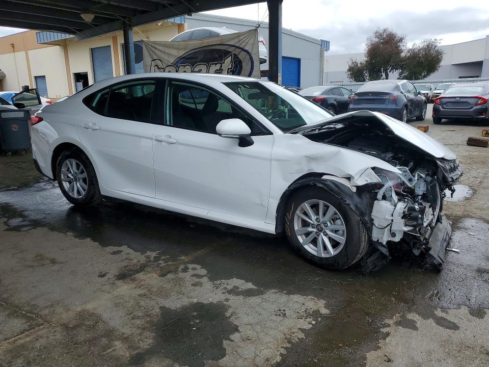 Photo 4 from auction – 2026 TOYOTA CAMRY with VIN 4T1DAACK3TU250035