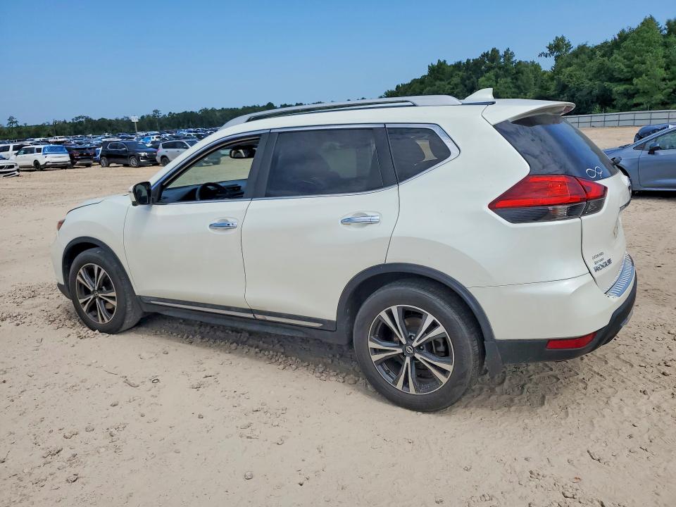Photo 2 from auction – 2017 NISSAN ROGUE with VIN 5N1AT2MT3HC877390