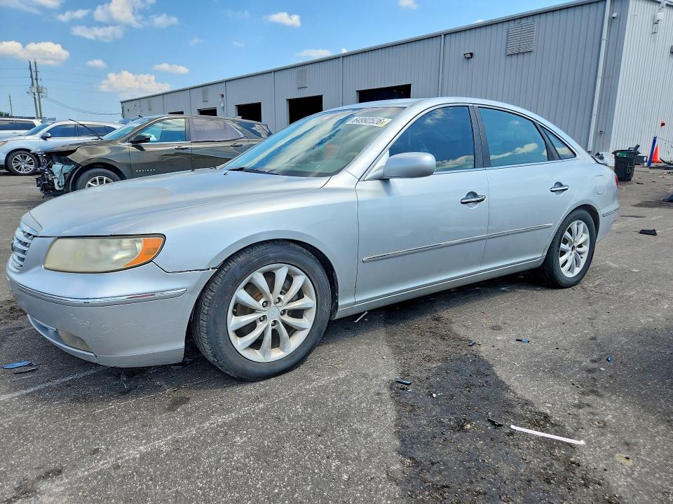 HYUNDAI AZERA 2007 with VIN KMHFC46F47A166266 - Photo from auction