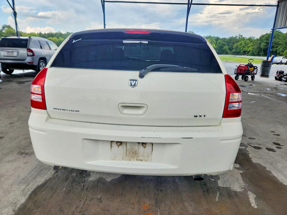 Фото 6 с аукциона – 2005 DODGE MAGNUM с VIN 2D4FV48VX5H556941