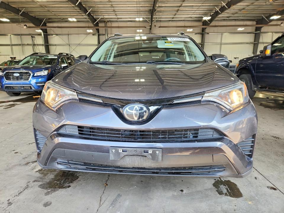 Photo 5 from auction – 2018 TOYOTA RAV4 with VIN JTMBFREV0JJ736027
