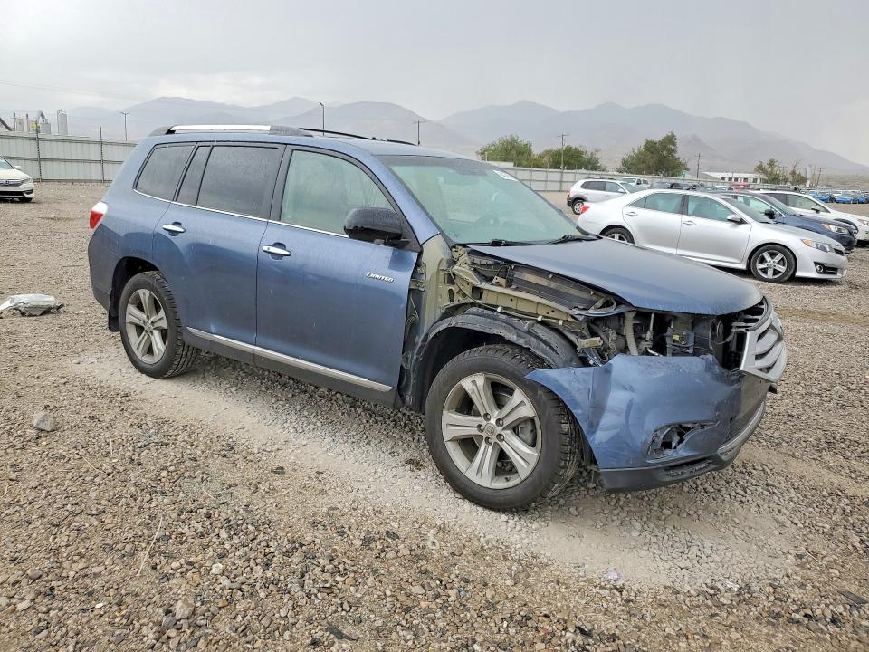 Photo 4 from auction – 2013 TOYOTA HIGHLANDER with VIN 5TDDK3EH0DS190980