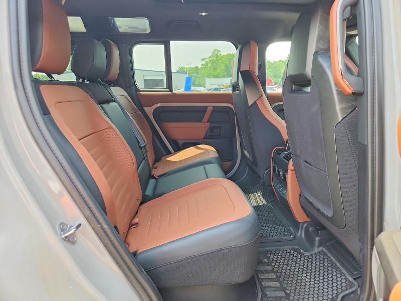 Photo 11 from auction – 2026 LAND ROVER DEFENDER with VIN SALEZEE95T2517747