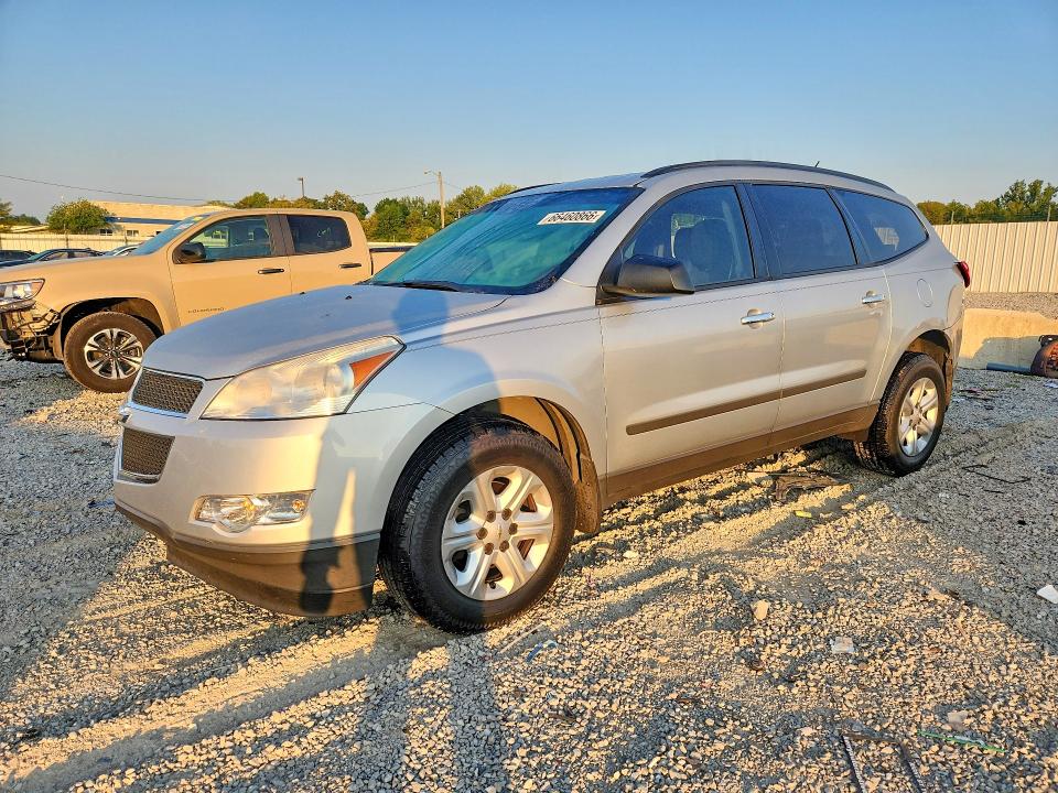 CHEVROLET TRAVERSE 2011 with VIN 1GNKREED7BJ199639 - Photo from auction