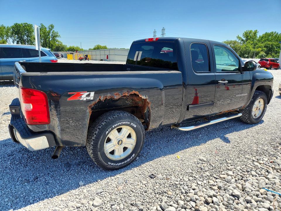Photo 3 from auction – 2010 CHEVROLET SILVERADO with VIN 1GCSKSE38AZ127108