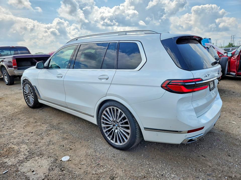 Photo 2 from auction – 2023 BMW X7 with VIN 5UX23EM01P9N67636