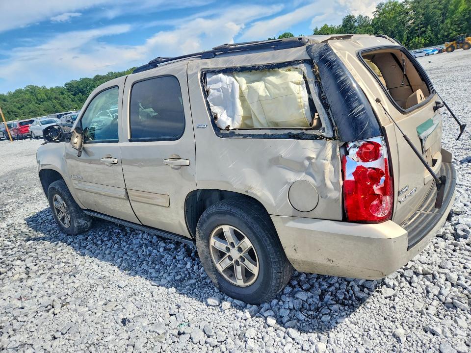Photo 2 from auction – 2008 GMC YUKON with VIN 1GKFC13068J190710
