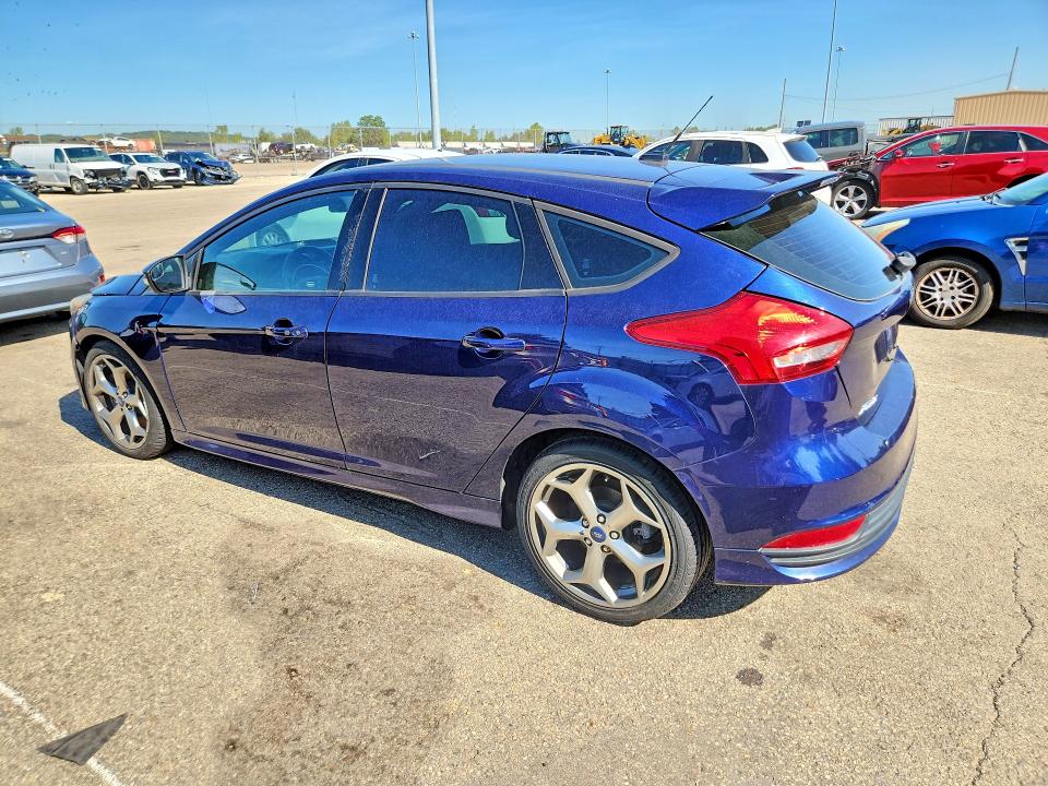Photo 2 from auction – 2016 FORD FOCUS with VIN 1FADP3L99GL245922