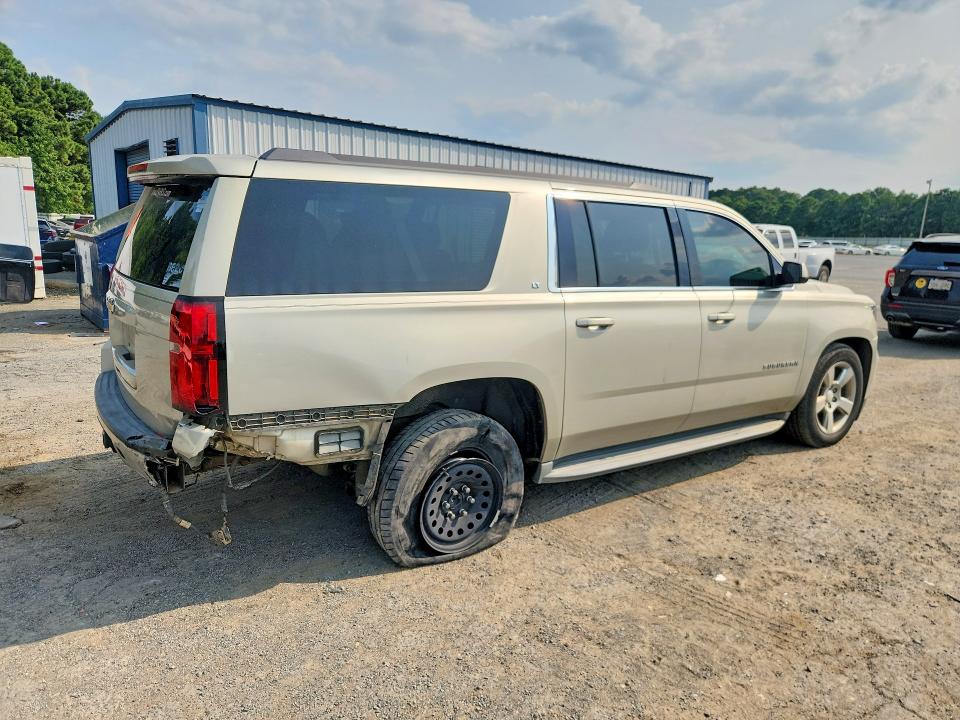 Photo 3 from auction – 2015 CHEVROLET SUBURBAN with VIN 1GNSCJKC3FR126314