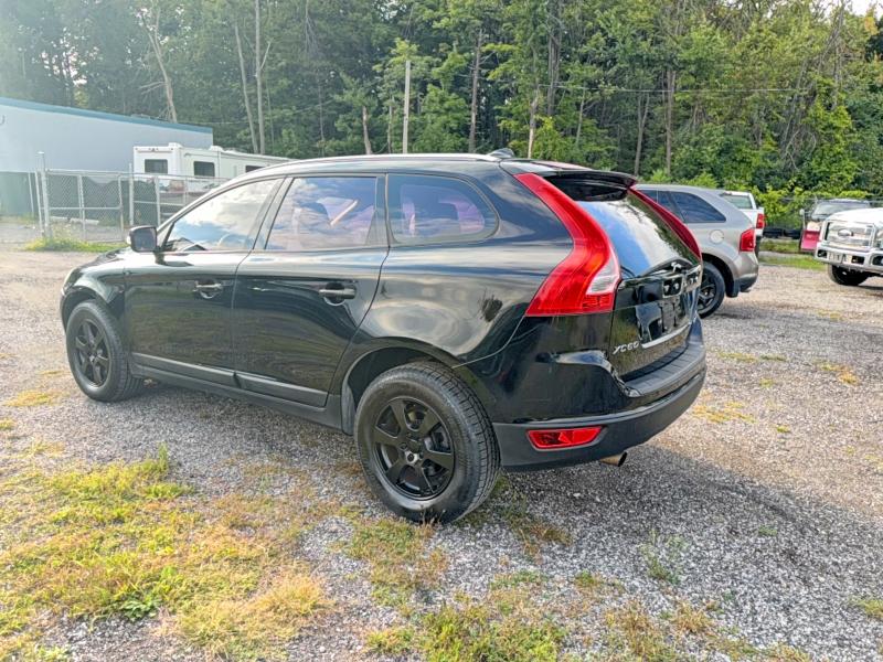 Photo 3 from auction – 2011 VOLVO XC60 with VIN YV4952DZ2B2222802