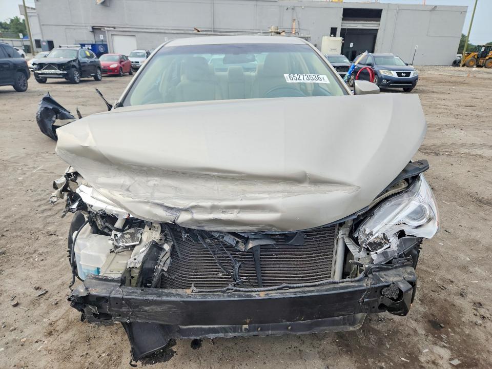 Photo 5 from auction – 2016 TOYOTA CAMRY with VIN 4T4BF1FK1GR558921