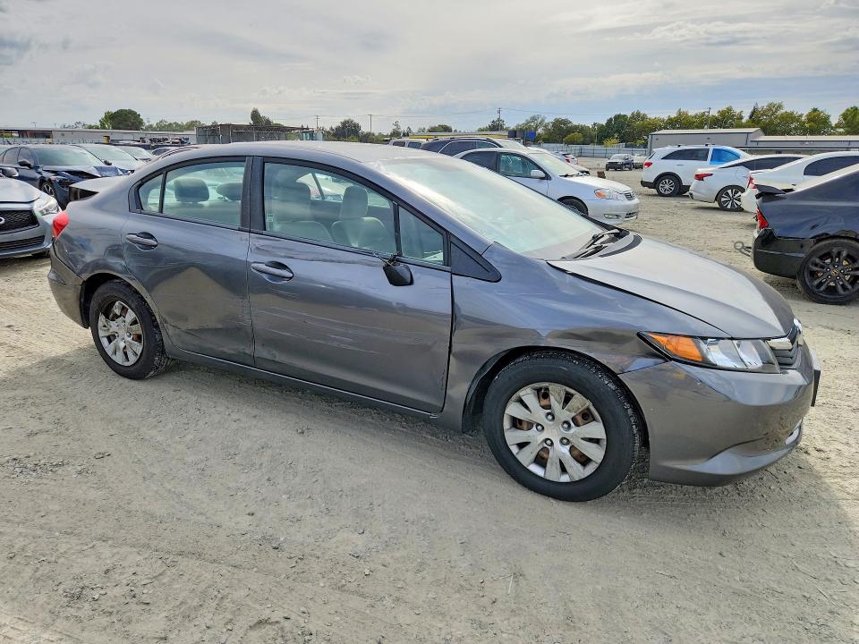 Снимка 4 от търг – 2012 HONDA CIVIC с VIN 19XFB2F59CE387291