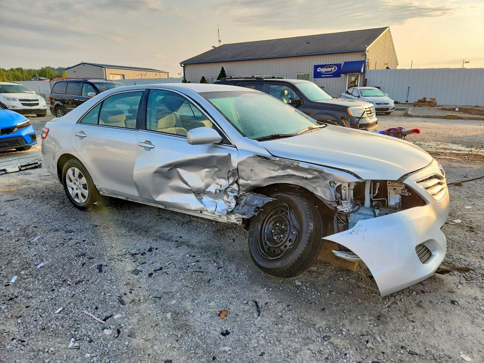 Photo 4 from auction – 2010 TOYOTA CAMRY with VIN 4T4BF3EK1AR002564