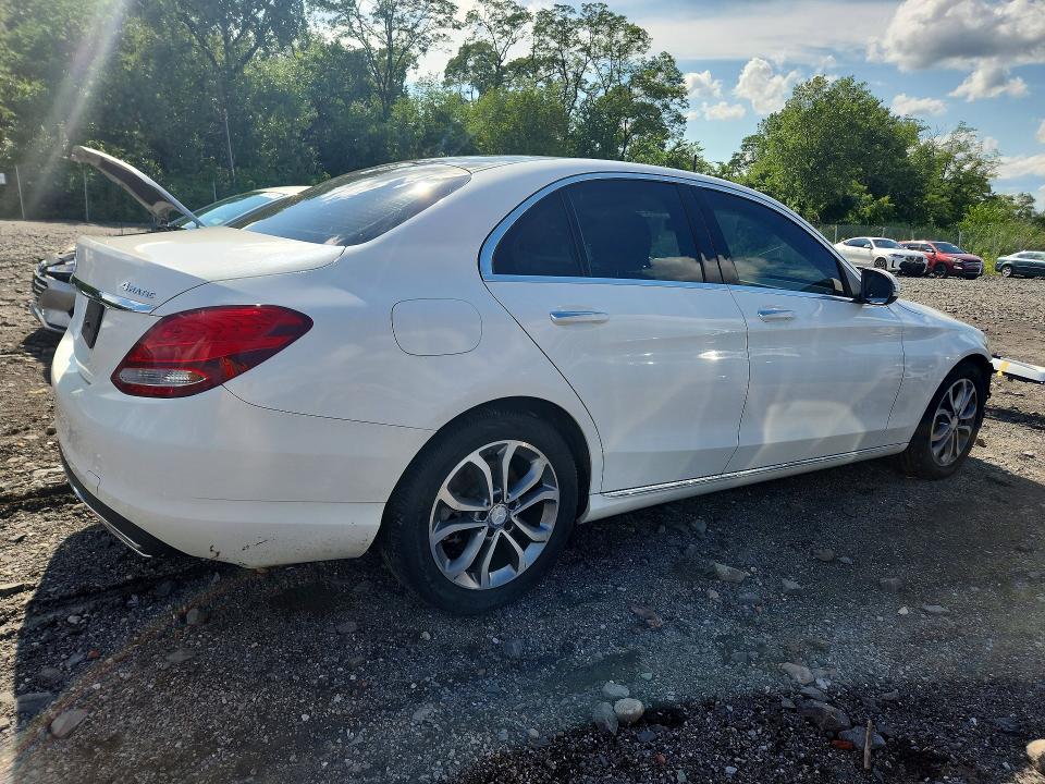 Photo 3 from auction – 2017 MERCEDES-BENZ C with VIN WDDWF4KB2HR285473