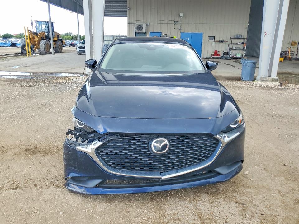 Photo 5 from auction – 2021 MAZDA 3 with VIN JM1BPABLXM1338264