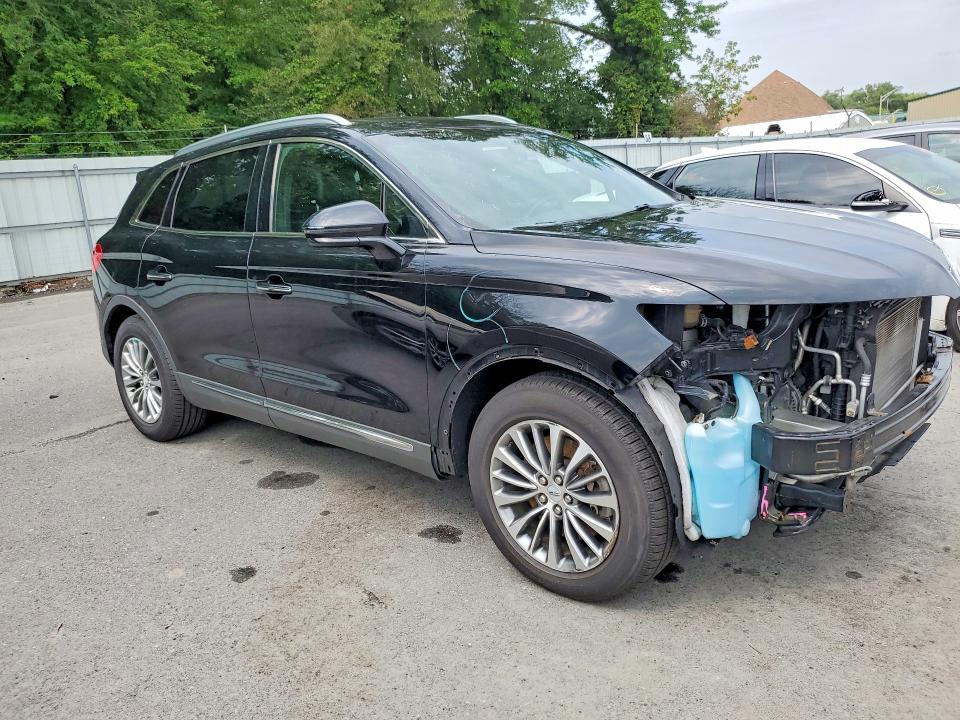 Photo 4 from auction – 2016 LINCOLN MKX with VIN 2LMTJ8KR9GBL62602