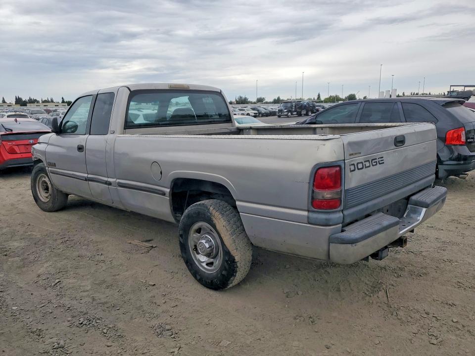 Photo 2 from auction – 1999 DODGE RAM 2500 with VIN 1B7KC2365XJ505399