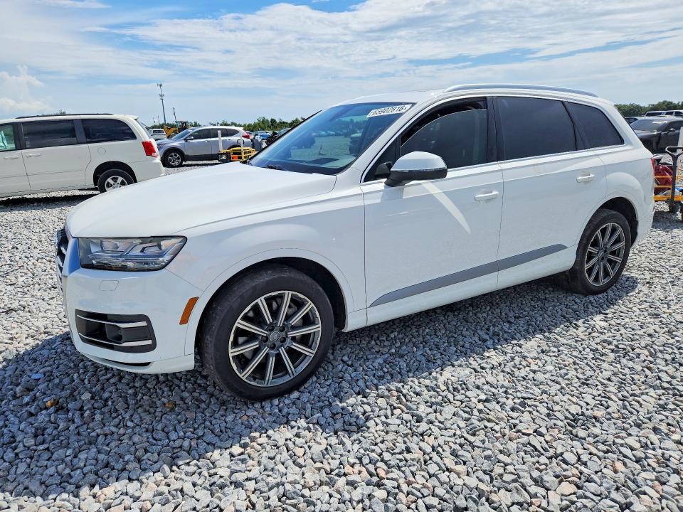 AUDI Q7 2017 con VIN WA1VAAF76HD056178 - Foto de la subasta