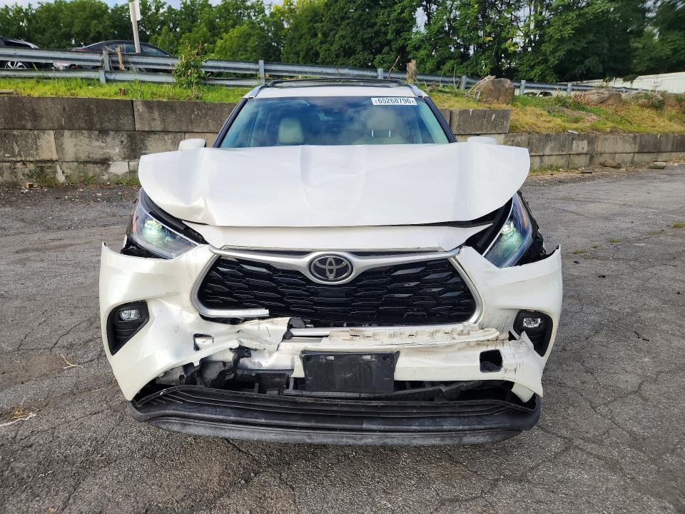 Photo 5 from auction – 2021 TOYOTA HIGHLANDER with VIN 5TDGZRBH1MS532033