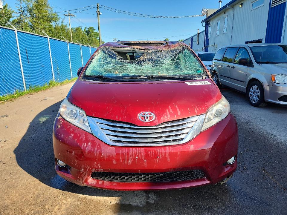Photo 5 from auction – 2011 TOYOTA SIENNA with VIN 5TDDK3DCXBS002260