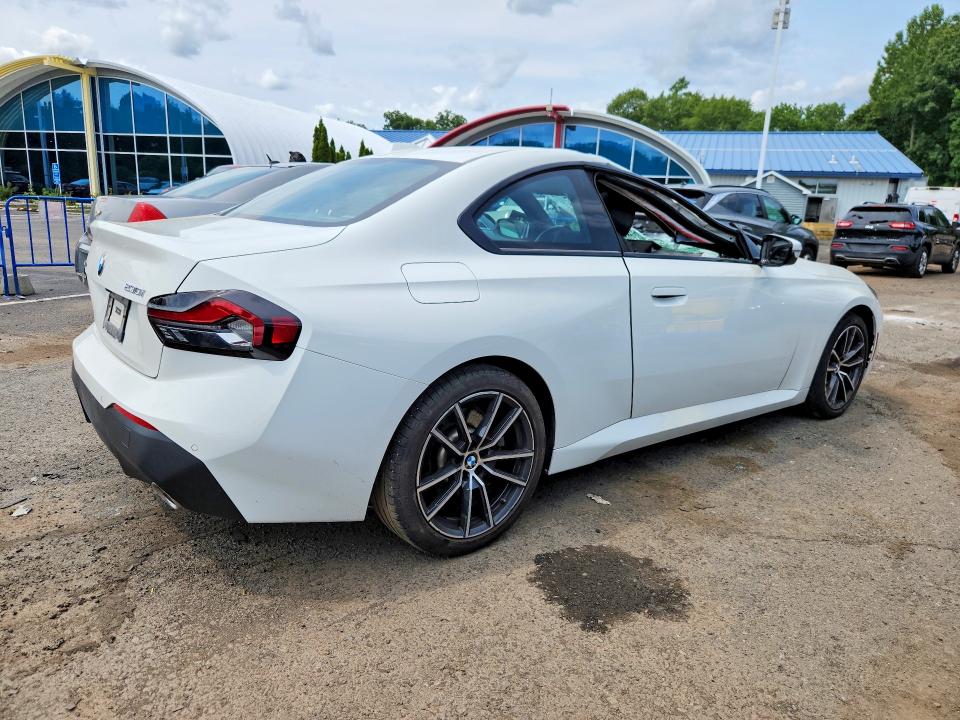 Photo 3 from auction – 2024 BMW 230XI with VIN 3MW33CM07R8E51765