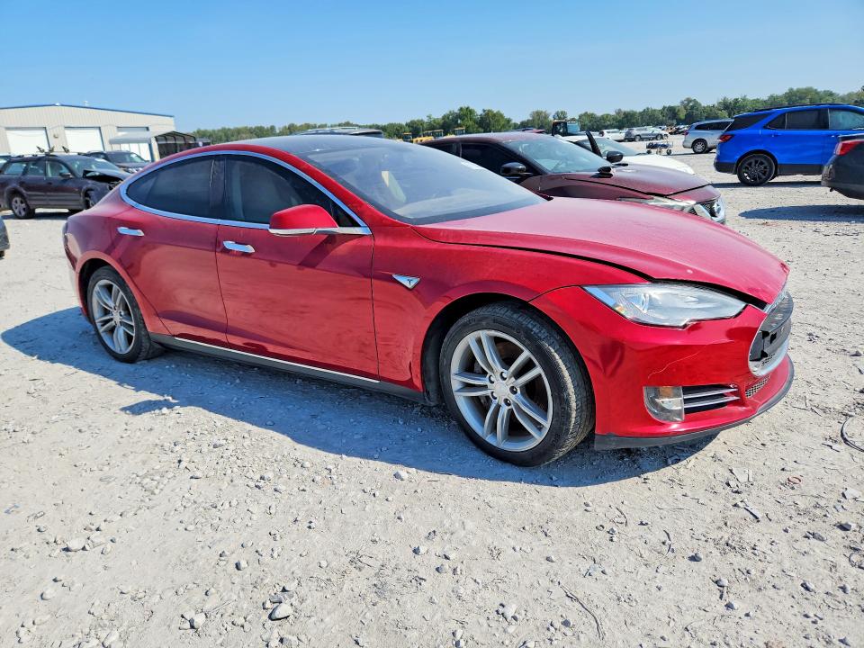 Photo 4 from auction – 2013 TESLA MODEL S with VIN 5YJSA1CN4DFP19553