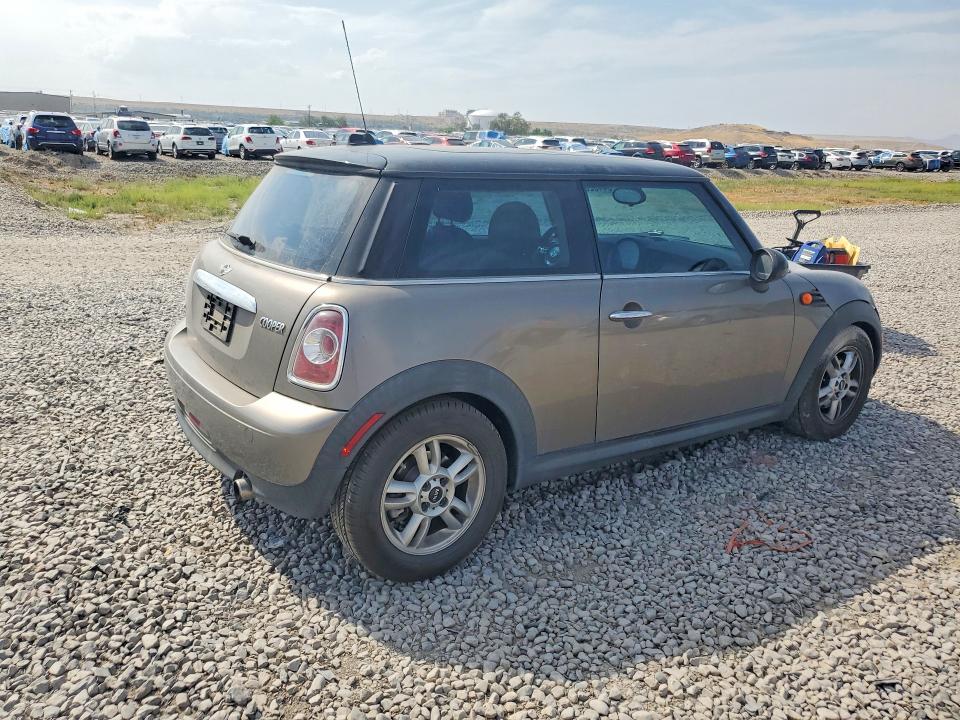Photo 3 from auction – 2012 MINI COOPER with VIN WMWSU3C53CT261340