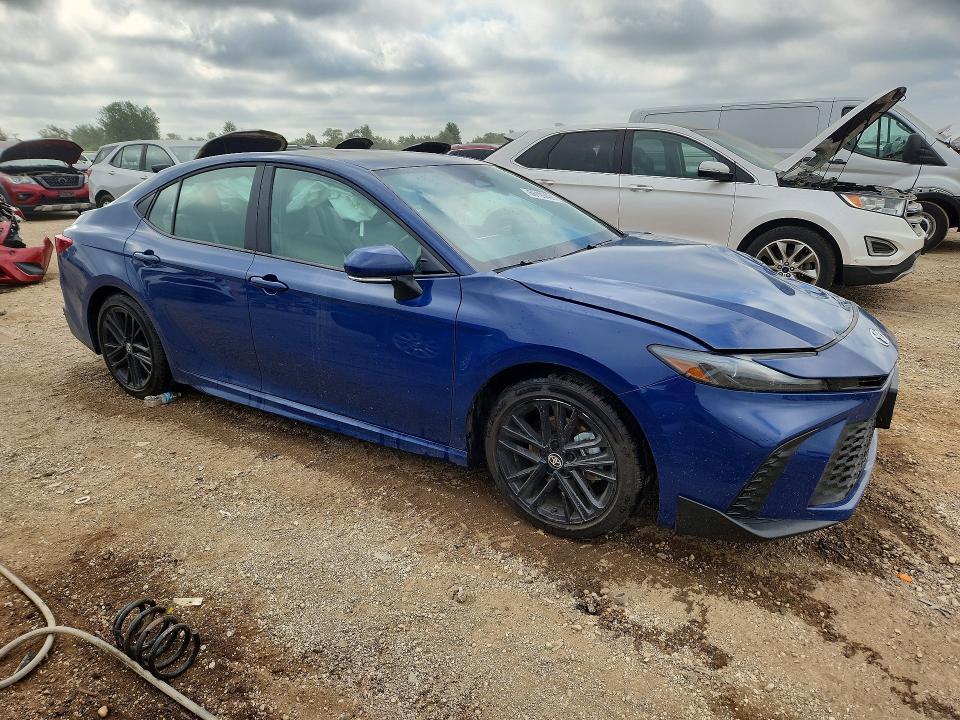 Photo 4 from auction – 2026 TOYOTA CAMRY with VIN 4T1DAACK2TU291613