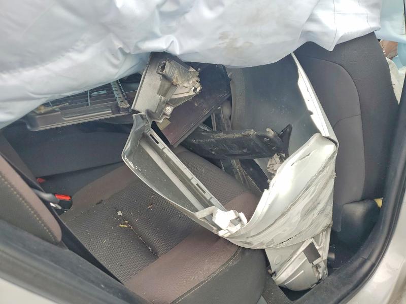 Photo 12 from auction – 2018 TOYOTA COROLLA with VIN 2T1BURHE6JC082602