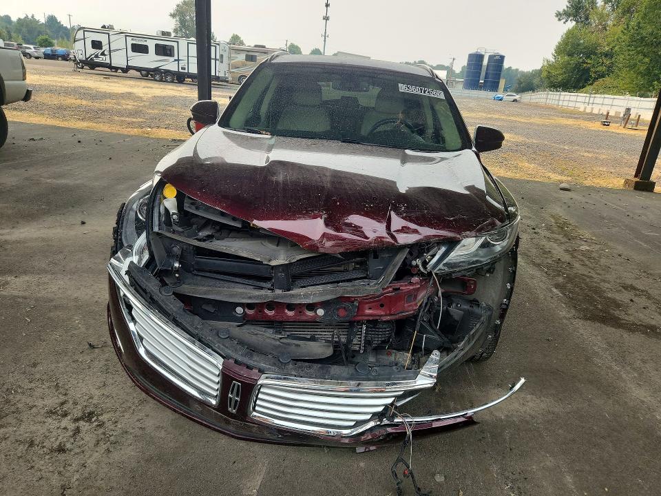 Photo 5 from auction – 2018 LINCOLN MKC with VIN 5LMCJ3D90JUL31040