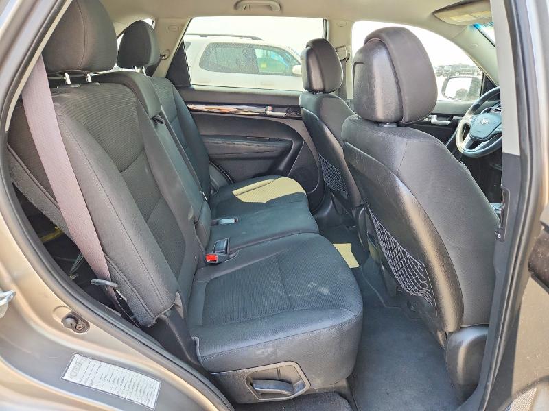 Photo 11 from auction – 2015 KIA SORENTO with VIN 5XYKTDA70FG650145