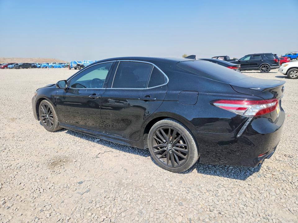 Photo 2 from auction – 2018 TOYOTA CAMRY with VIN 4T1B61HK2JU050732