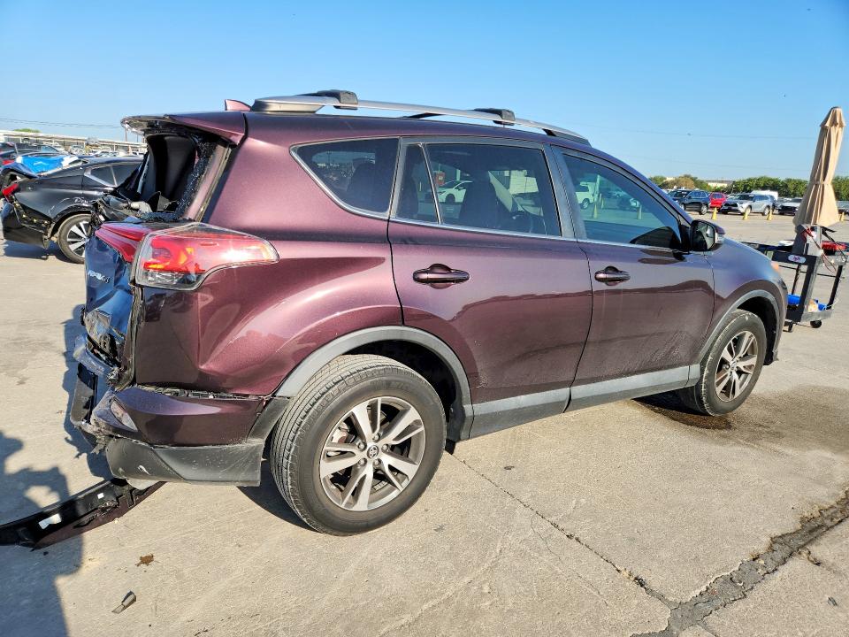 Photo 3 from auction – 2017 TOYOTA RAV4 with VIN 2T3RFREV4HW564353