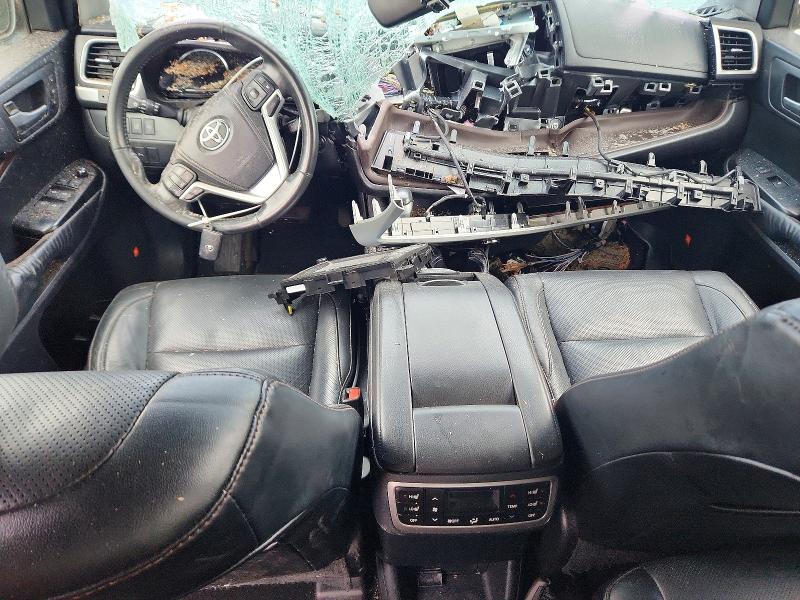 Photo 8 from auction – 2015 TOYOTA HIGHLANDER with VIN 5TDDKRFHXFS082113