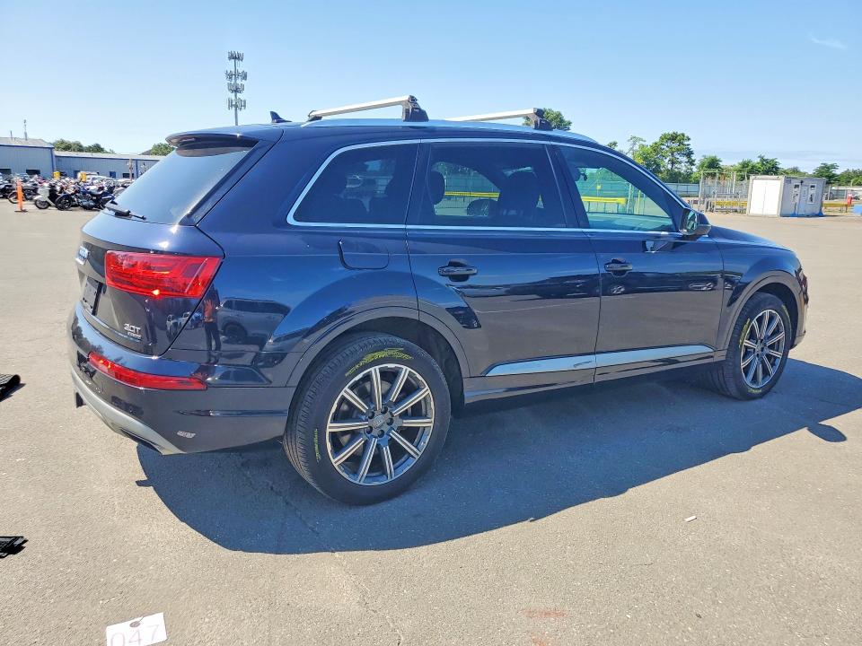 Фото 3 с аукциона – 2018 AUDI Q7 с VIN WA1LAAF77JD001073