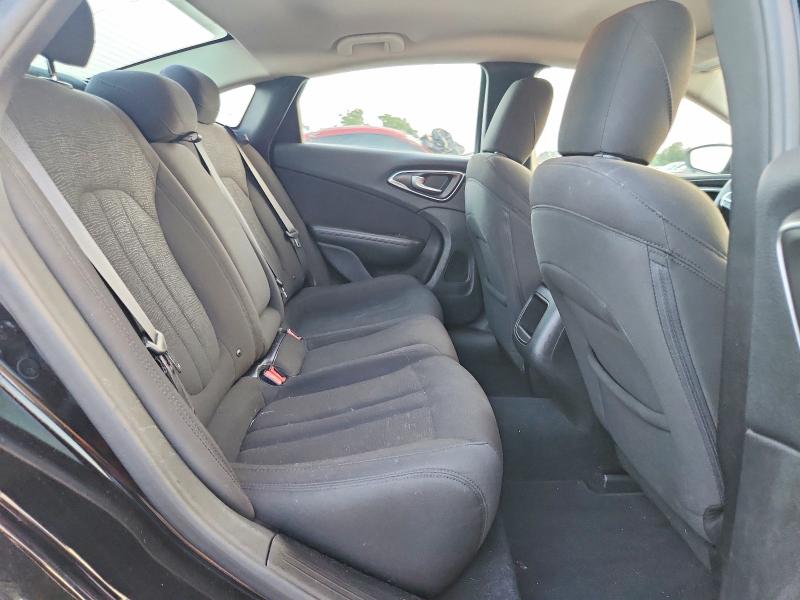 Photo 10 from auction – 2015 CHRYSLER 200 with VIN 1C3CCCAB0FN667107