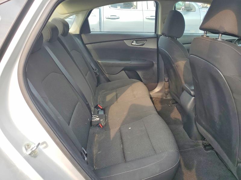 Photo 10 from auction – 2021 KIA FORTE with VIN 3KPF24AD8ME287808