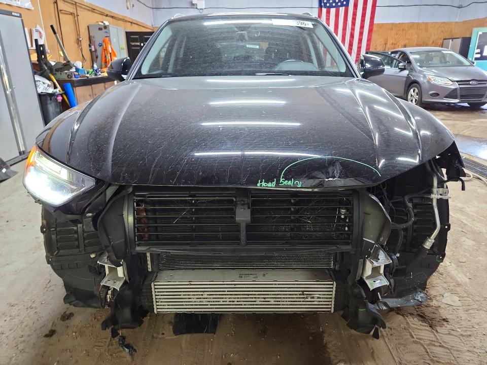 Photo 5 from auction – 2021 AUDI Q5 with VIN WA1AAAFY9M2010664