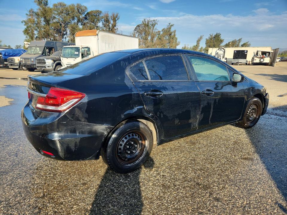 Photo 3 from auction – 2015 HONDA CIVIC with VIN 19XFB2E57FE048812