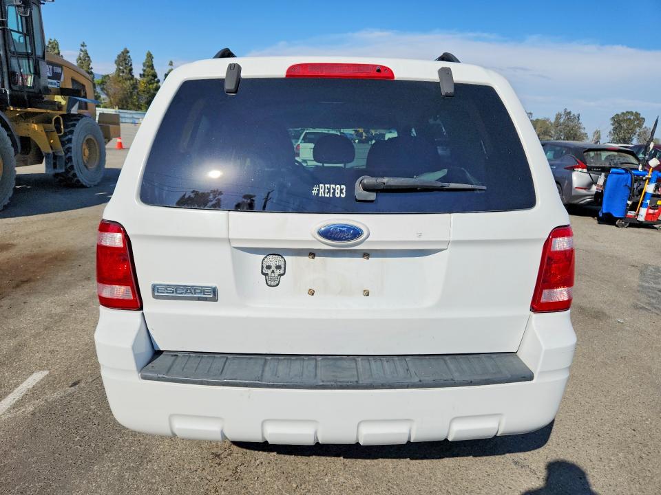 Photo 6 from auction – 2008 FORD ESCAPE with VIN 1FMCU03198KD86743