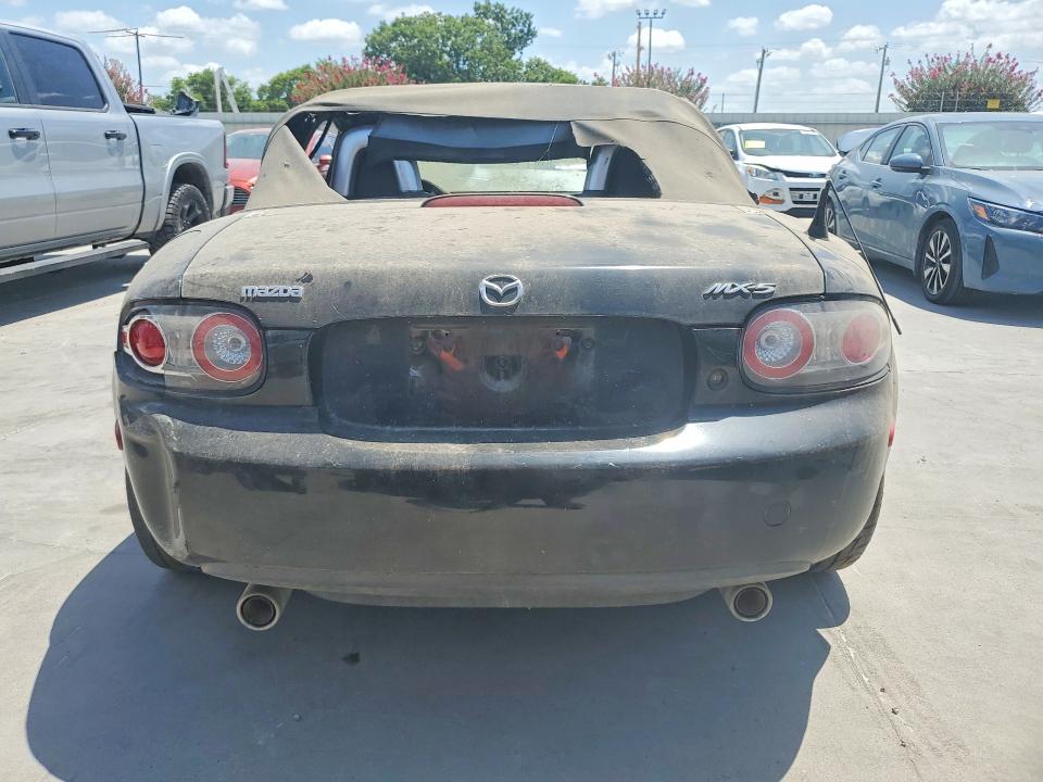 Photo 6 from auction – 2006 MAZDA MX-5 MIATA with VIN JM1NC25FX60102582
