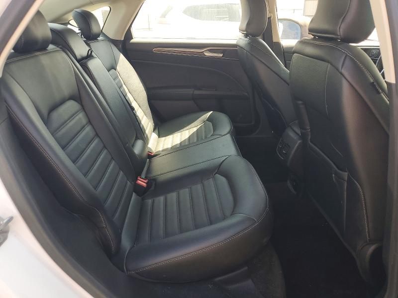 Photo 10 from auction – 2018 FORD FUSION with VIN 3FA6P0LU4JR171541