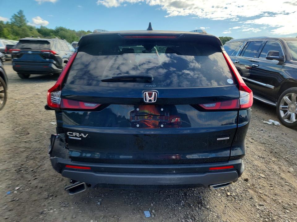 Photo 6 from auction – 2023 HONDA CR-V with VIN 7FARS6H94PE003927