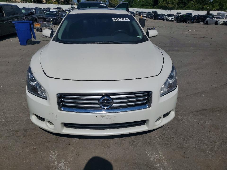 Photo 5 from auction – 2012 NISSAN MAXIMA with VIN 1N4AA5APXCC842427