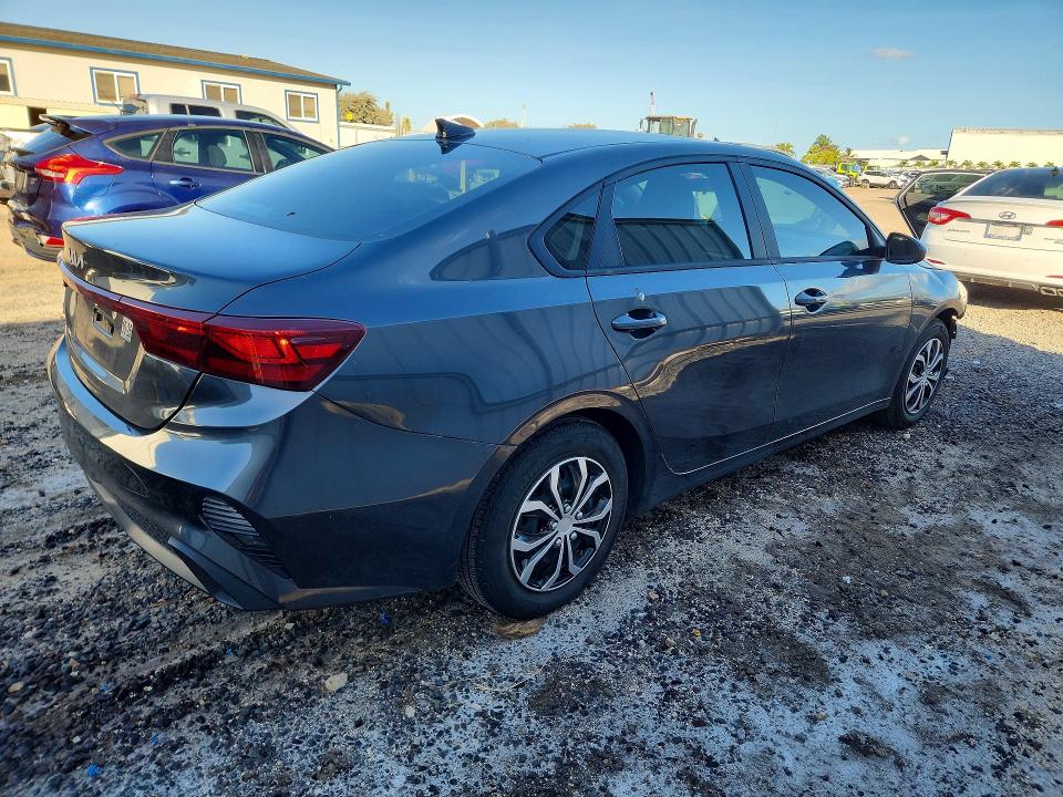 Photo 3 from auction – 2024 KIA FORTE with VIN 3KPF24AD6RE785092