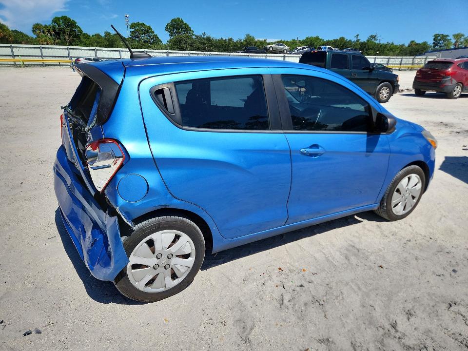 Photo 3 from auction – 2017 CHEVROLET SPARK with VIN KL8CB6SA1HC812653