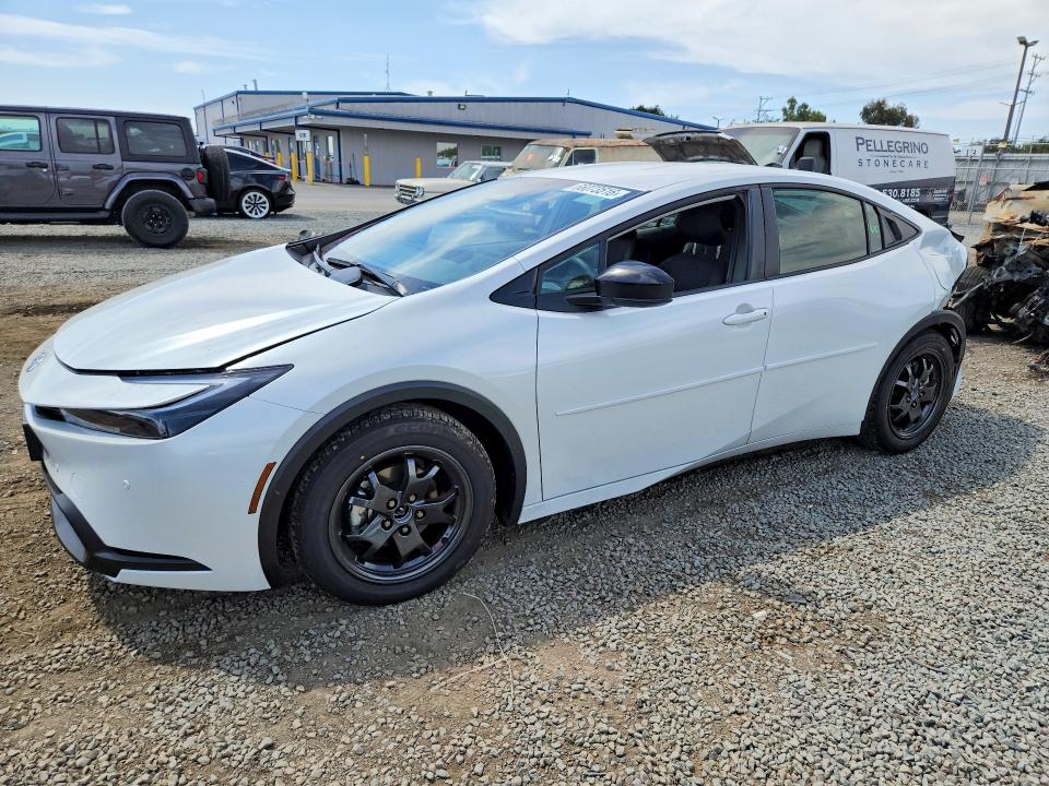 TOYOTA PRIUS 2026 with VIN JTDACAAU0T3080194 - Photo from auction