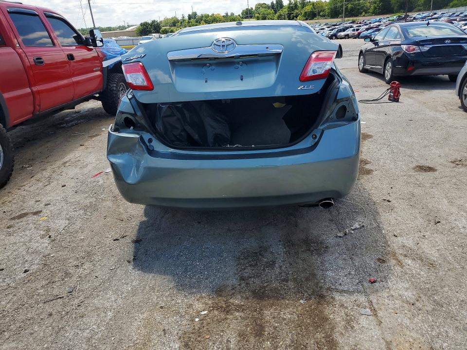 Photo 6 from auction – 2011 TOYOTA CAMRY with VIN 4T4BF3EK9BR107404